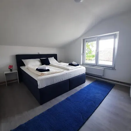 Kralje Holiday home *